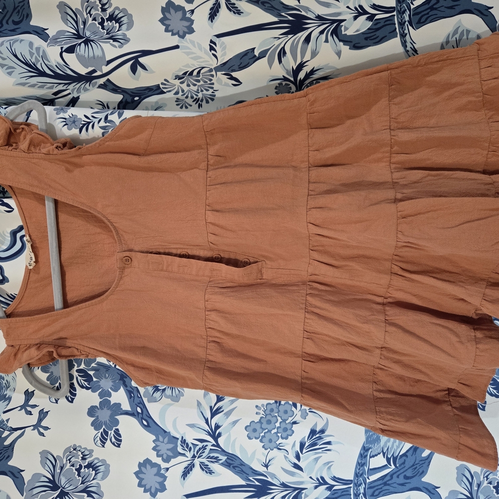 Flowy Tan Sleeveless Dress